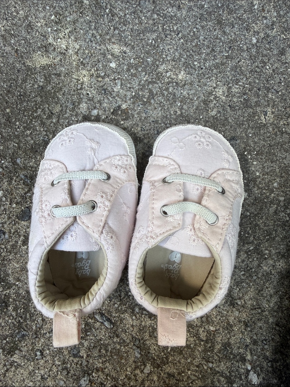 Newborn Baby Shoes all brand new or barely worn - Picture 6 of 15